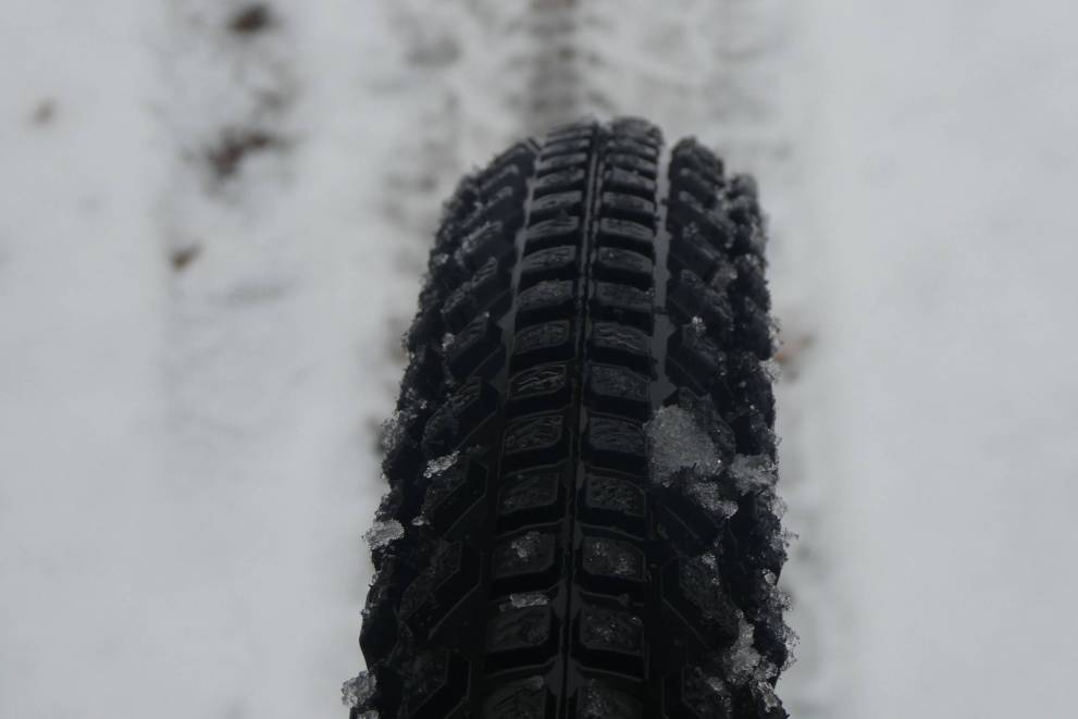 Radfahren_im_Schnee_2_c_S._Molis-Klippert_original